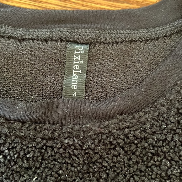 PixieLane cozy sweater size 8 - Picture 3 of 3